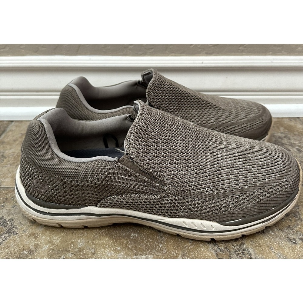 Skechers Expected Gomel, Men's 8.5 Slip-On Loafers. Side of both Shoes been Cut.